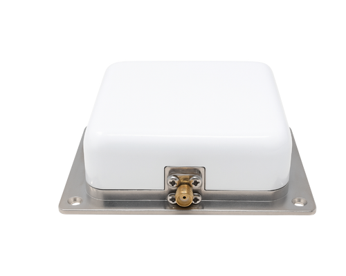 Low-noise multi-band GNSS Antenna
